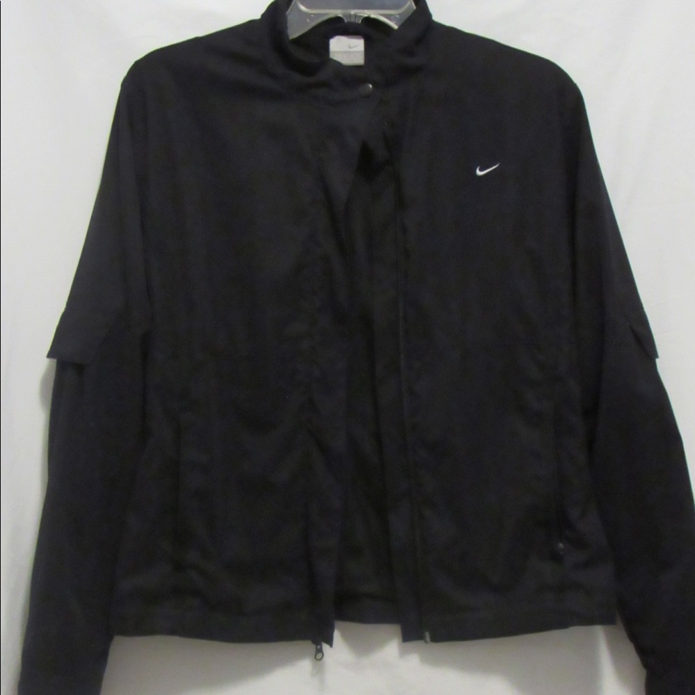 Black Nike Jacket with sleeve pockets - M